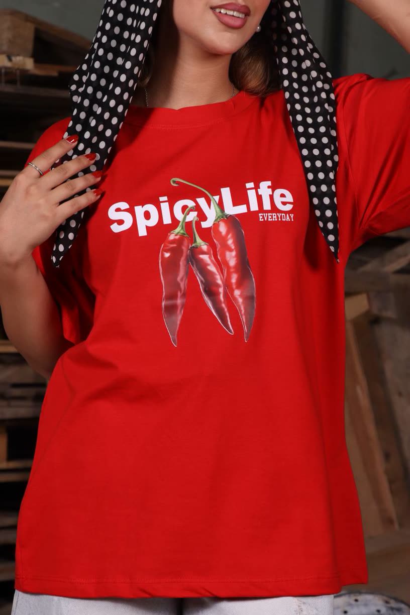تیشرت قرمز طرح SpicyLife